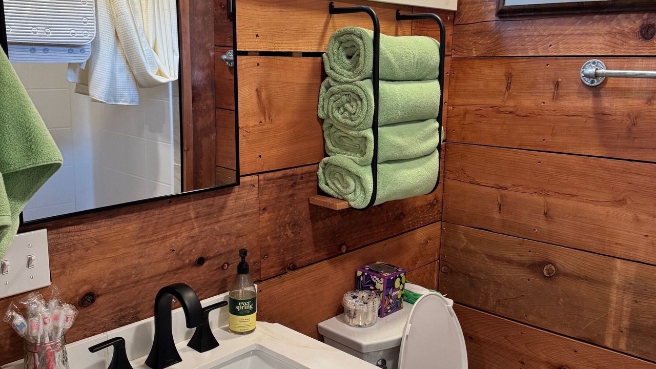 Photo of Bathroom in Meeker