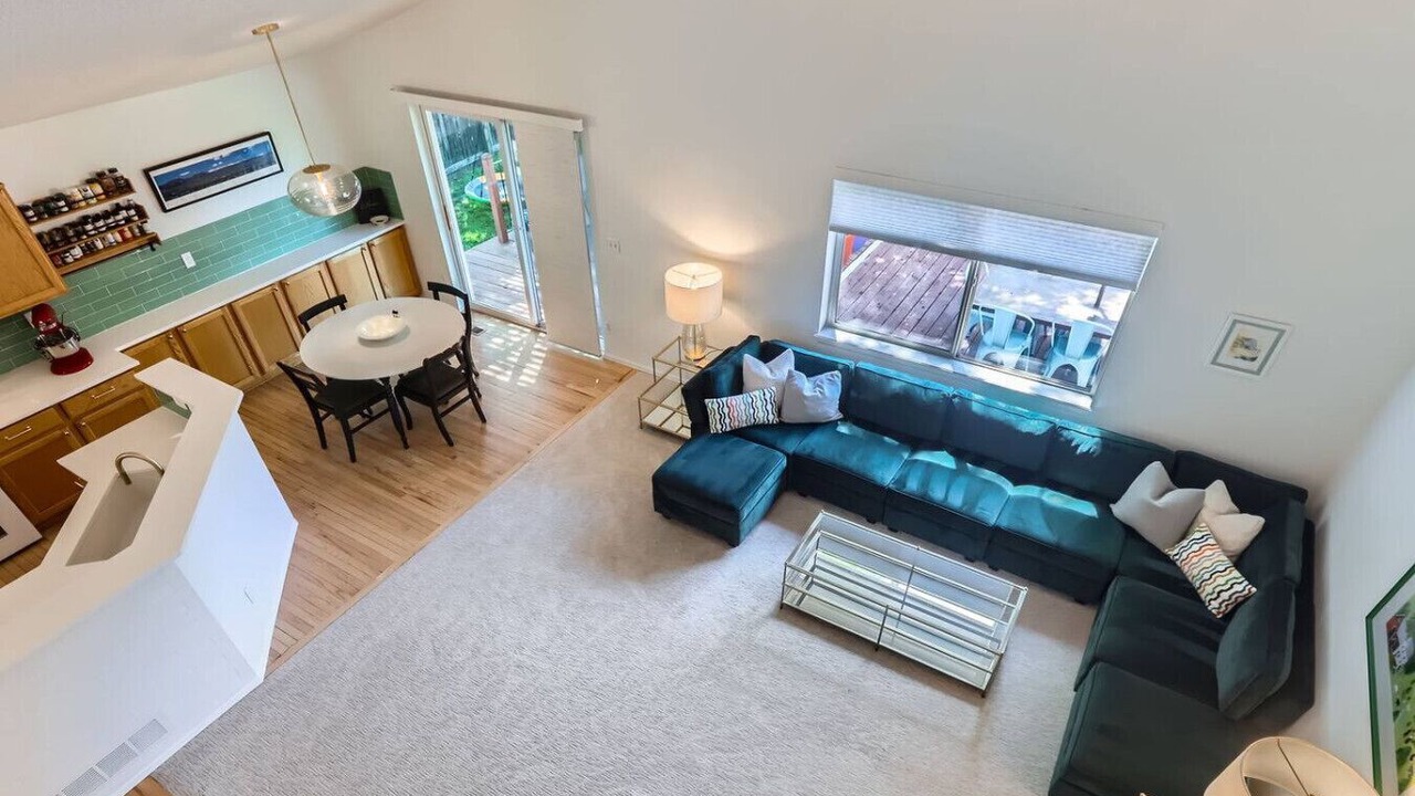 Photo of Livingroom in Erie