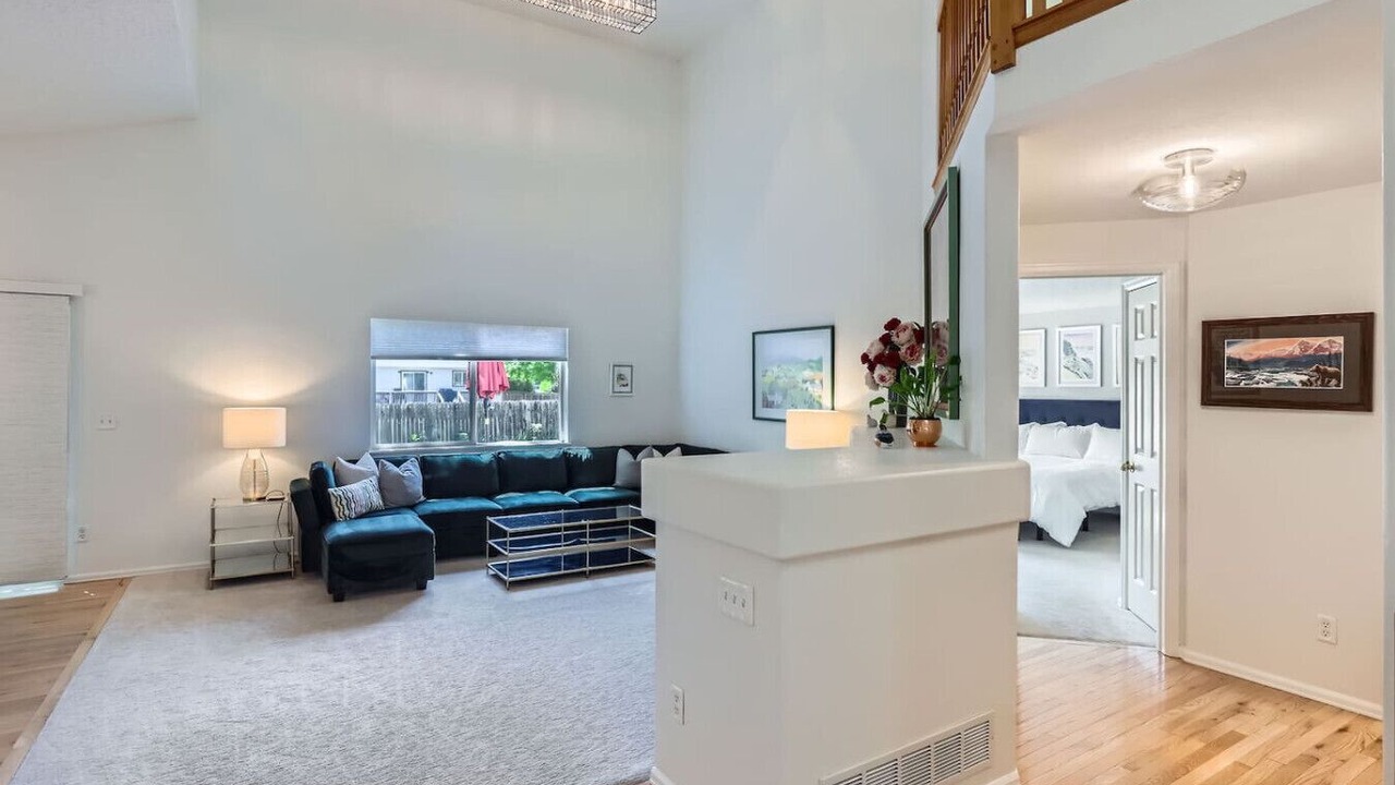 Photo of Livingroom in Erie