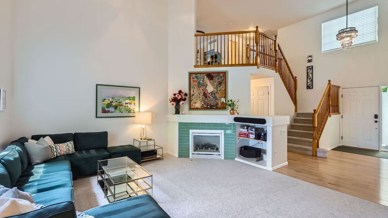 Photo of Livingroom in Erie