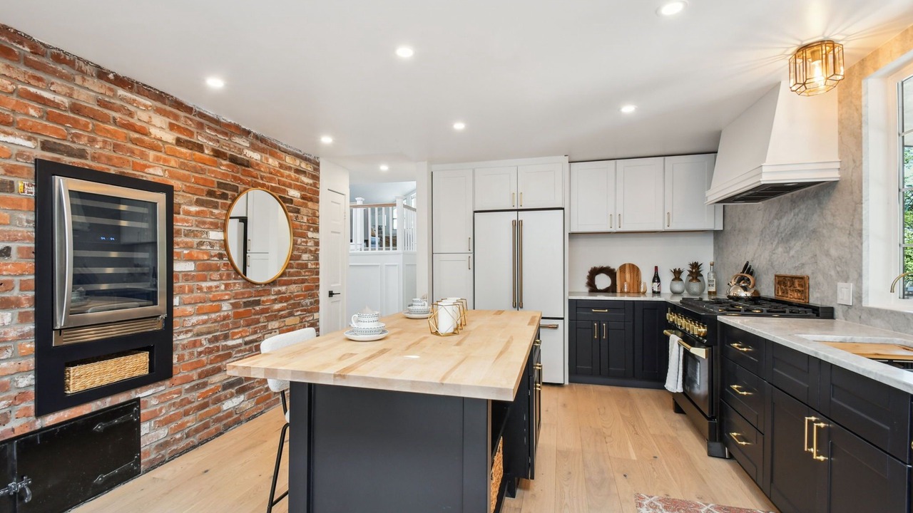 Photo of Kitchen in Applewood West