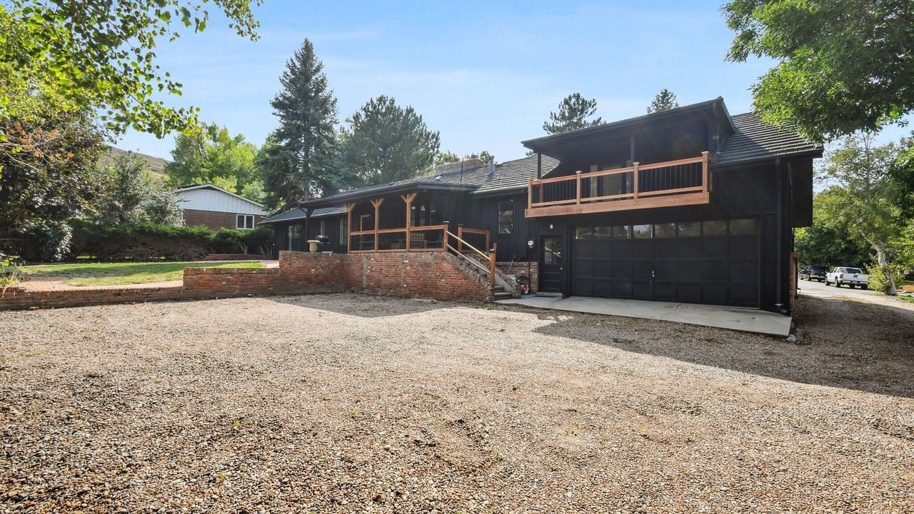 Photo of Outdoor in Applewood West