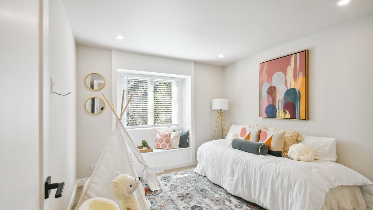 Photo of Bedroom in Applewood West