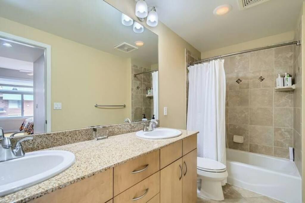 Photo of Bathroom in Central Boulder