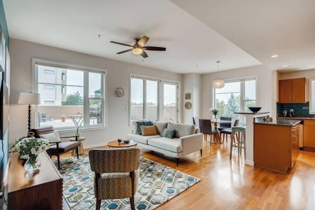 Photo of Livingroom in Central Boulder
