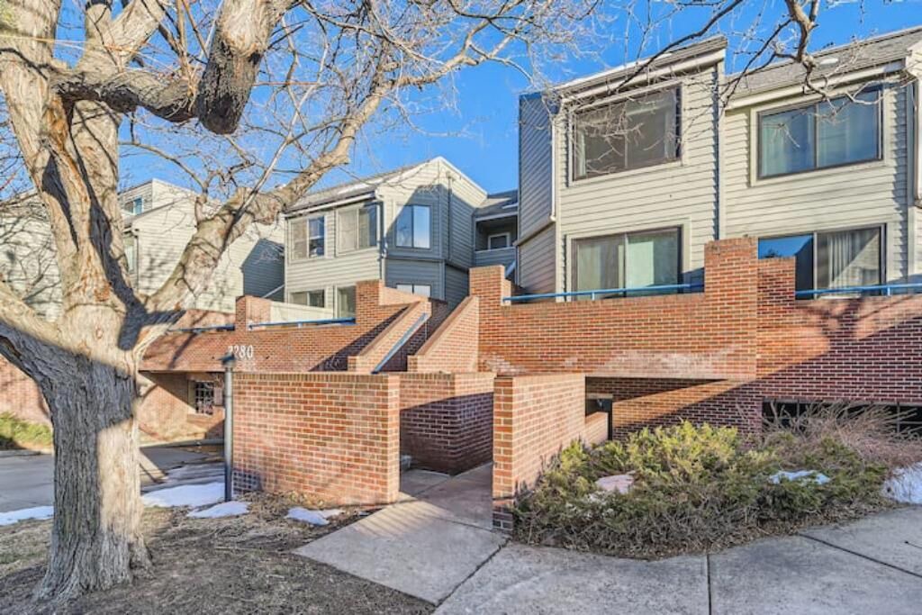 Photo of Outdoor in Glenwood Grove - North Iris