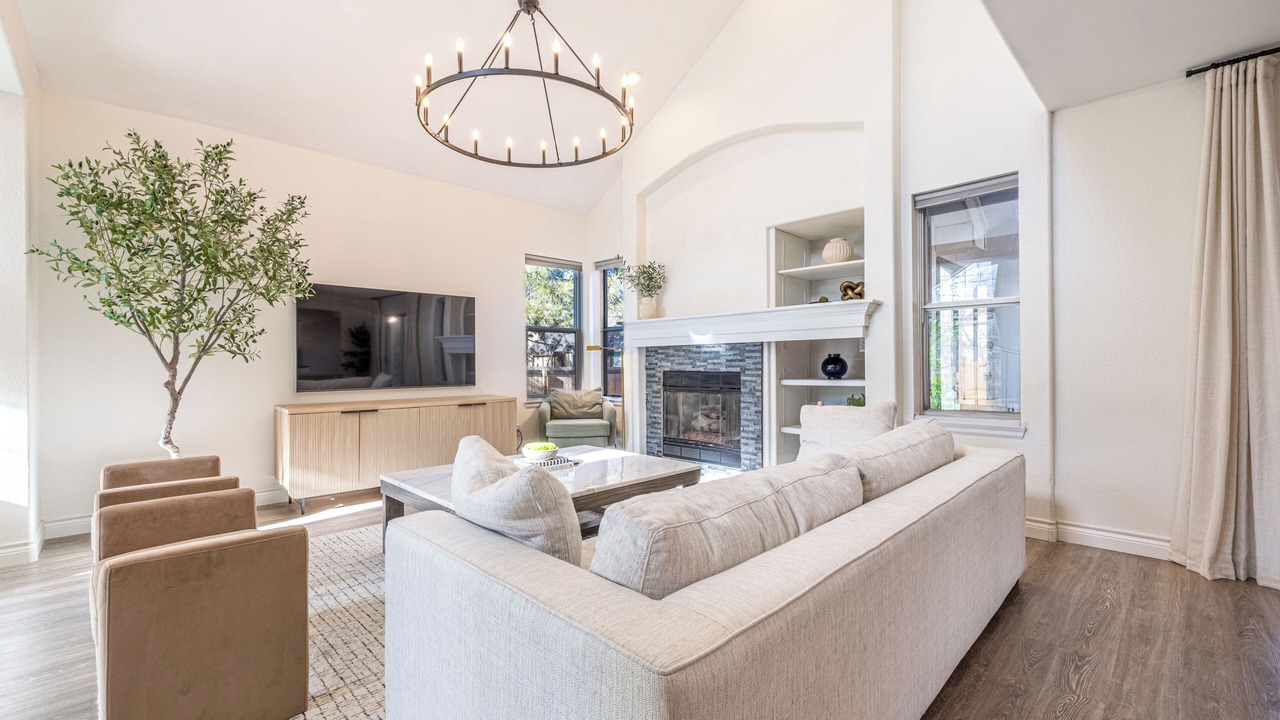 Photo of Livingroom in Centennial