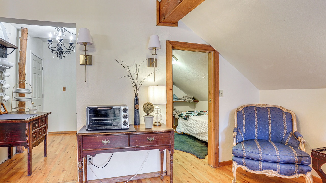 Photo of Bedroom in Larkspur
