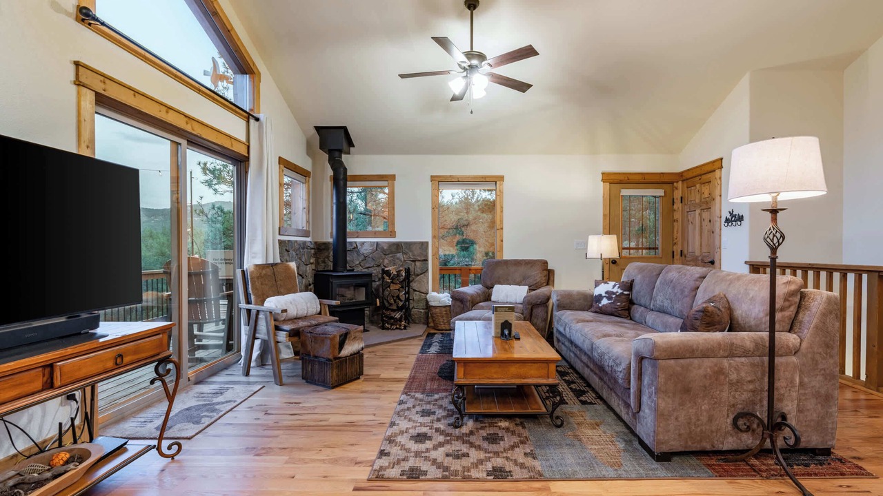 Photo of Livingroom in Pine