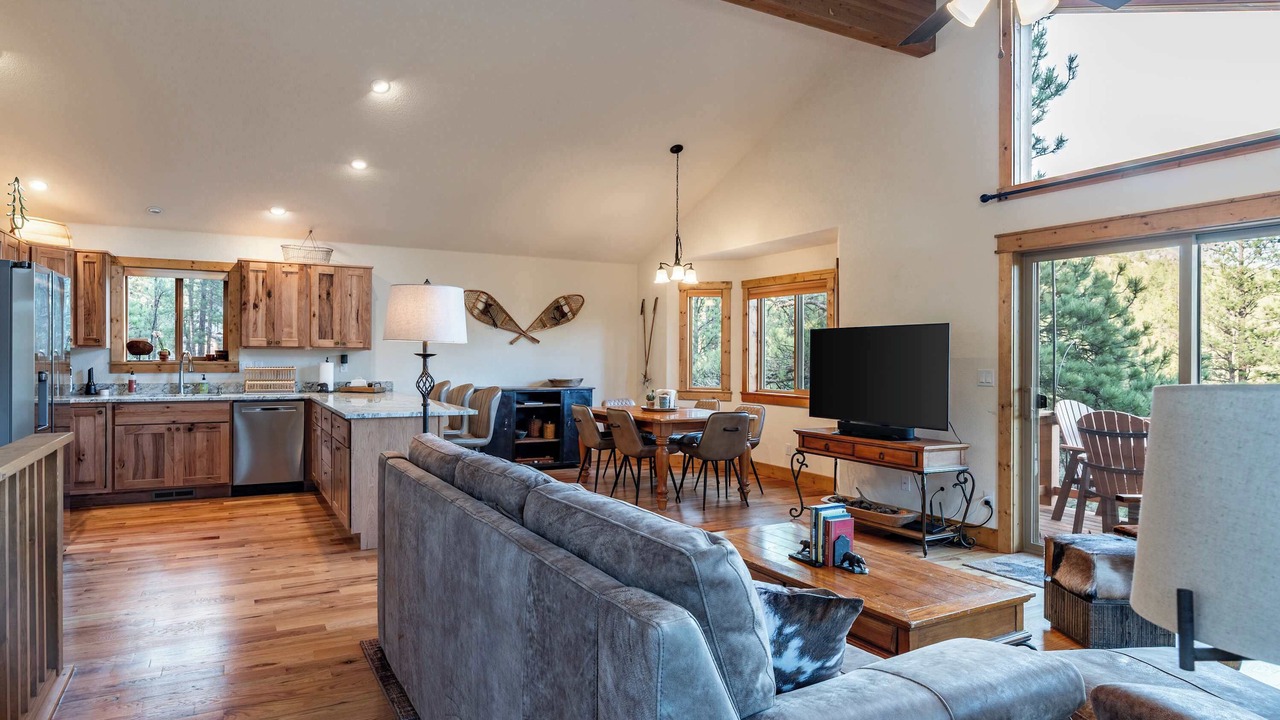 Photo of Livingroom in Pine