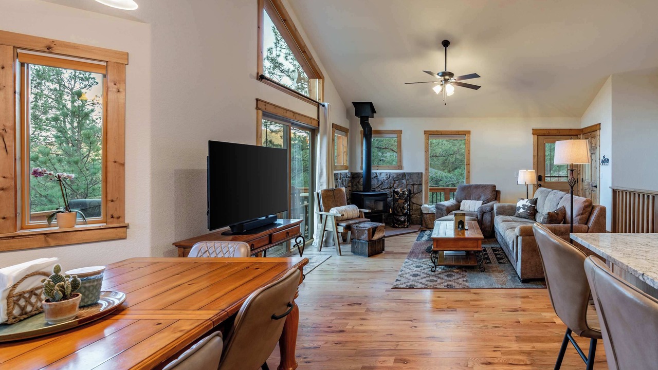Photo of Livingroom in Pine
