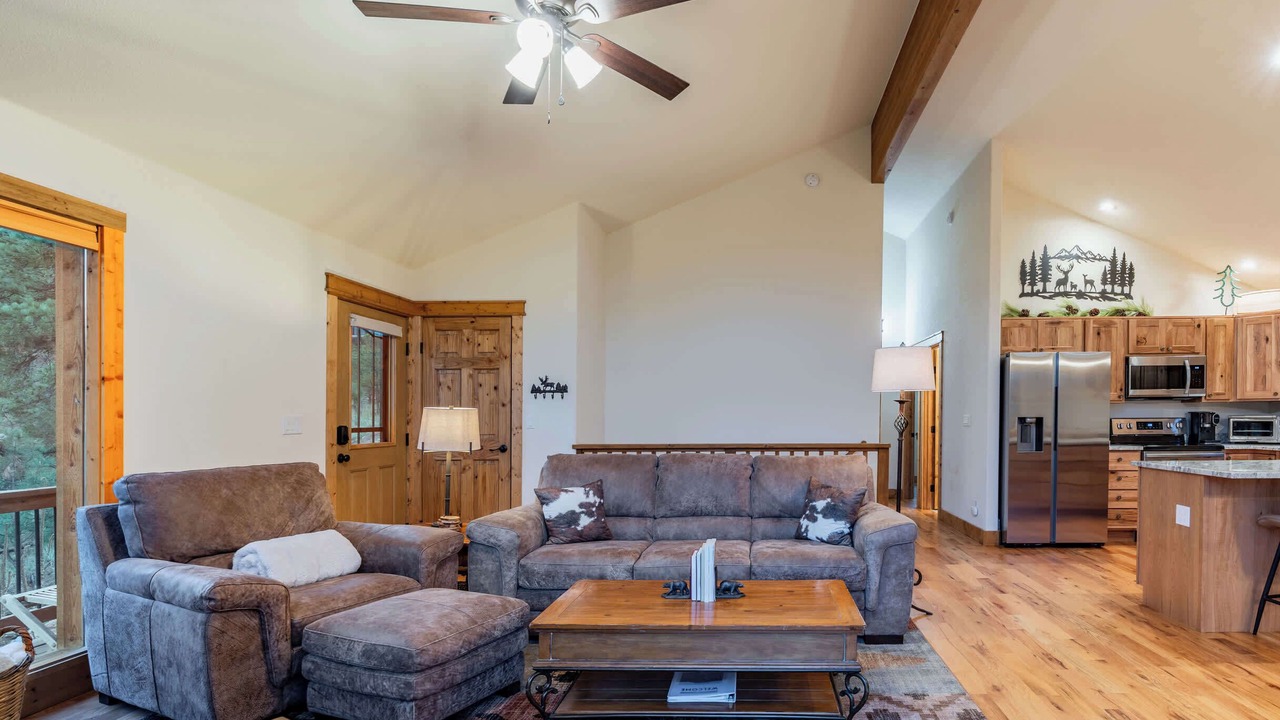 Photo of Livingroom in Pine