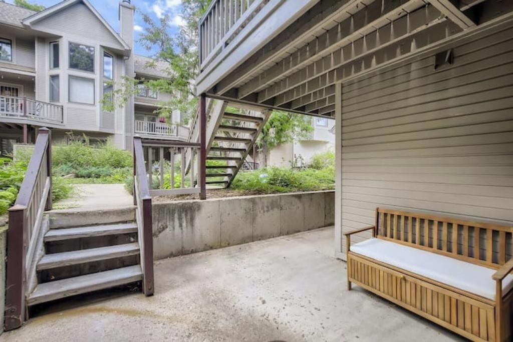 Photo of Patio Balcony in Lower Arapahoe
