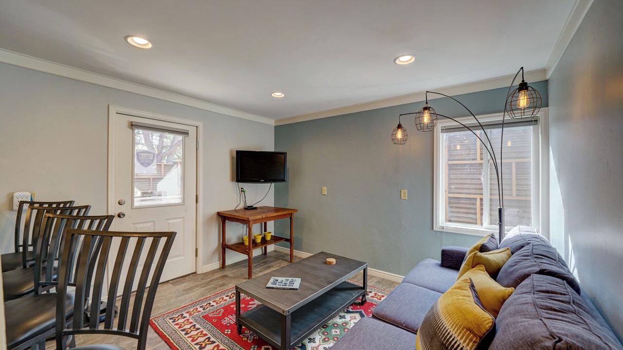 Photo of Livingroom in Howard