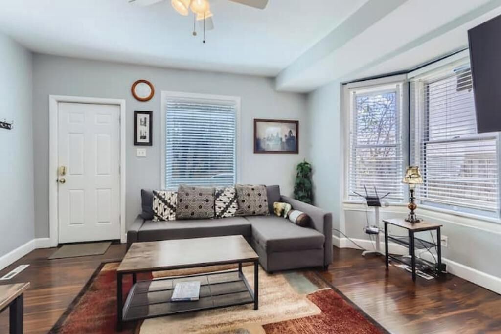 Photo of Livingroom in Lafayette