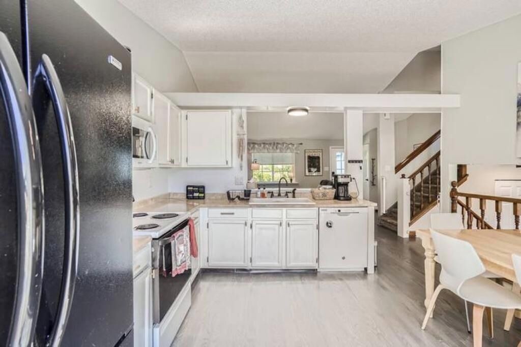 Photo of Kitchen in North Central Westminster