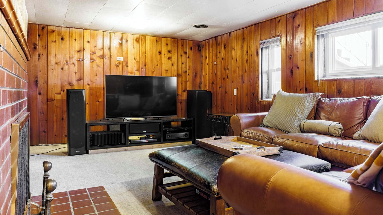 Photo of Livingroom in Golden