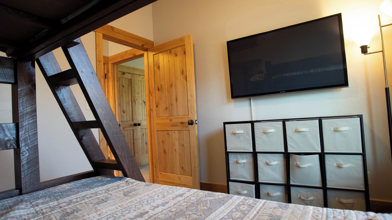 Photo of Bedroom in Grand Elk Ranch