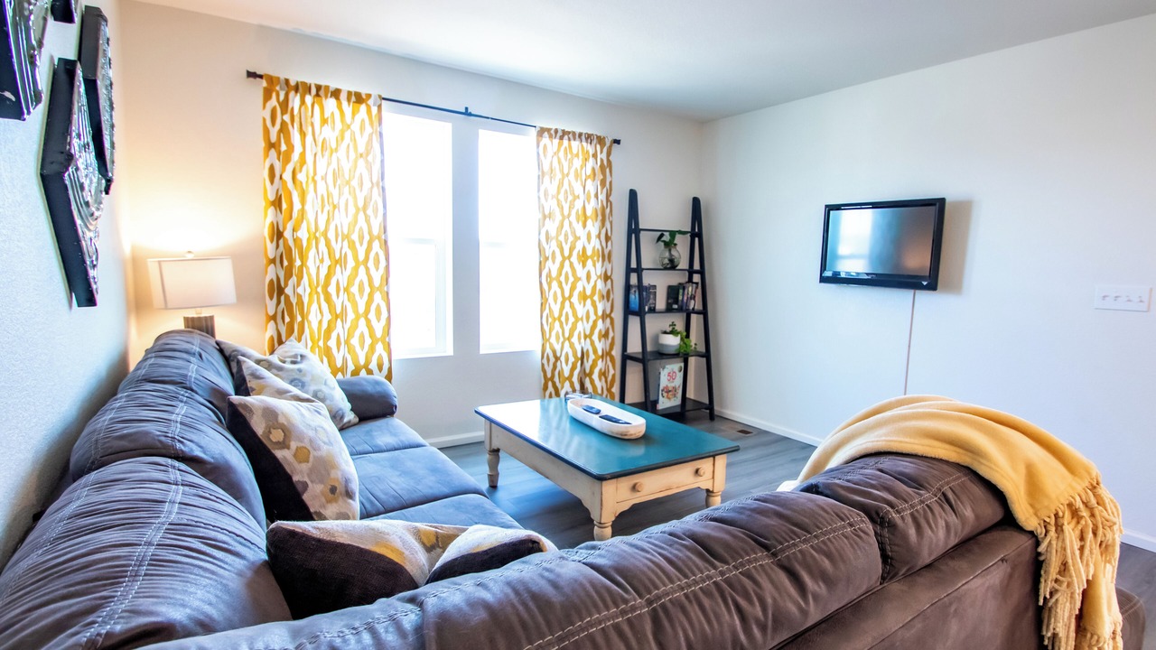 Photo of Livingroom in Aurora