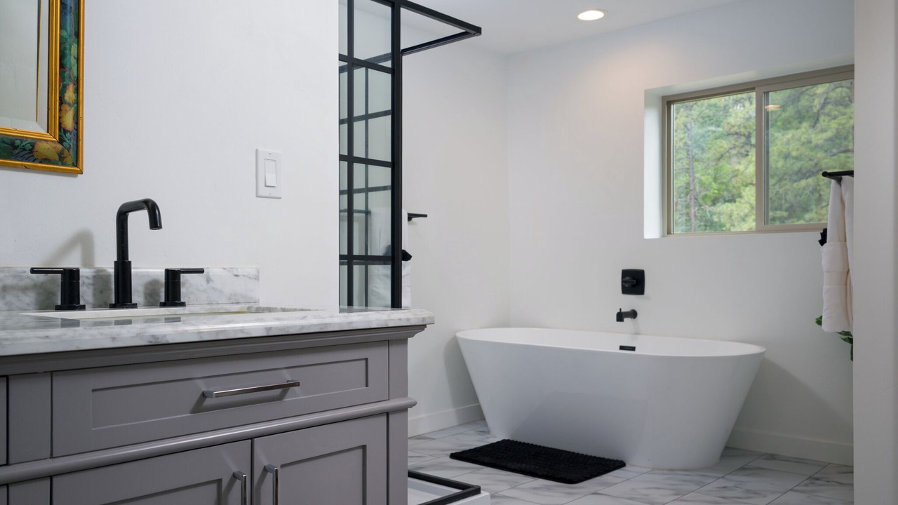 Photo of Bathroom in Pagosa Hills