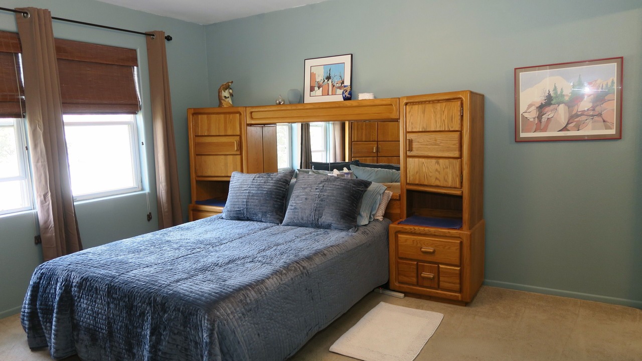 Photo of Bedroom in Lake City