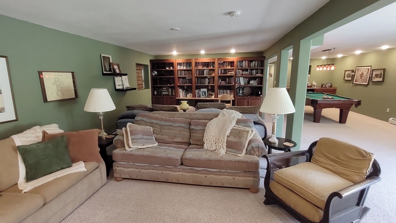 Photo of Livingroom in Lake City