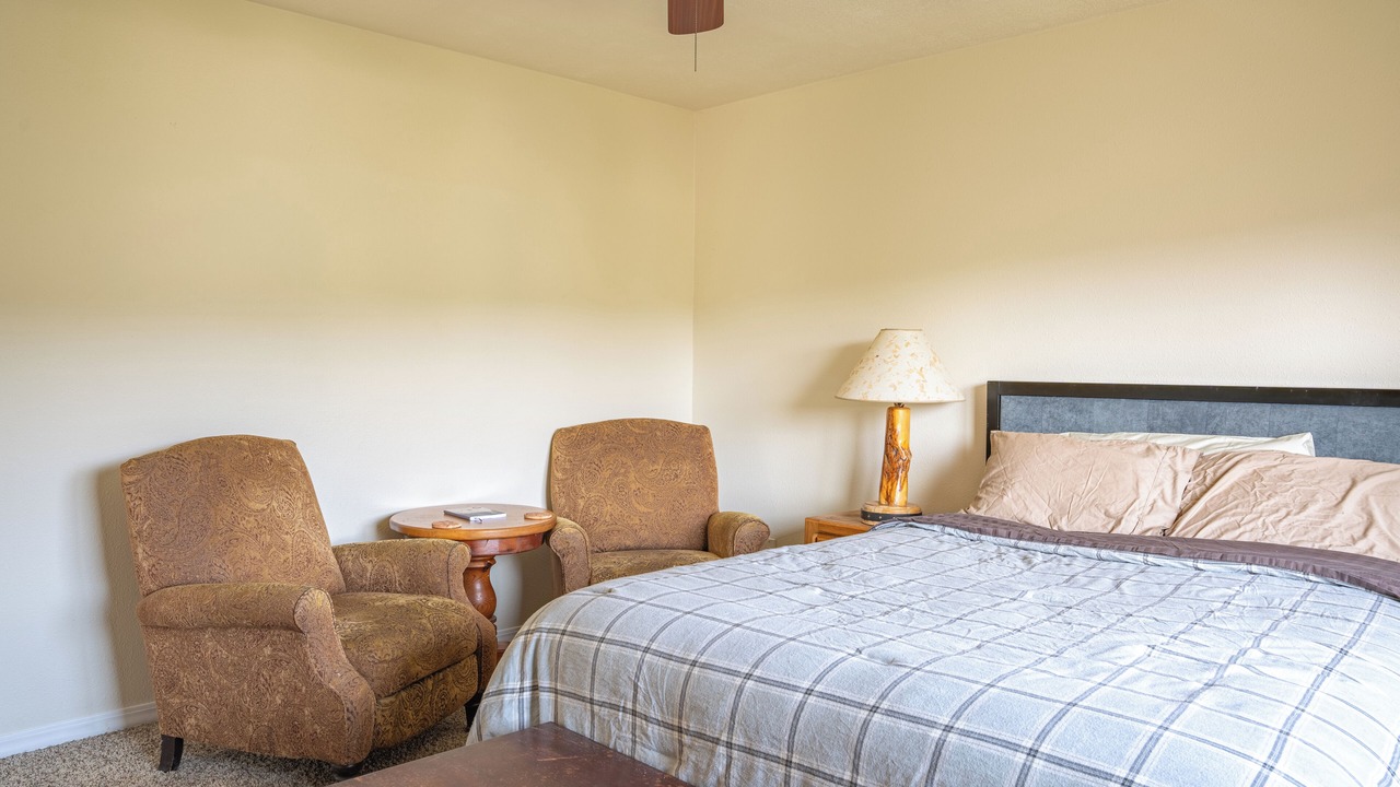 Photo of Bedroom in Alpine Acres