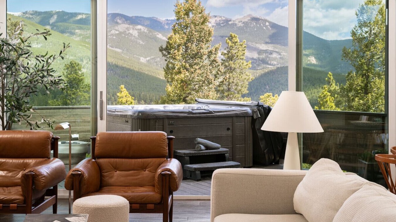 Photo of Livingroom in Bailey