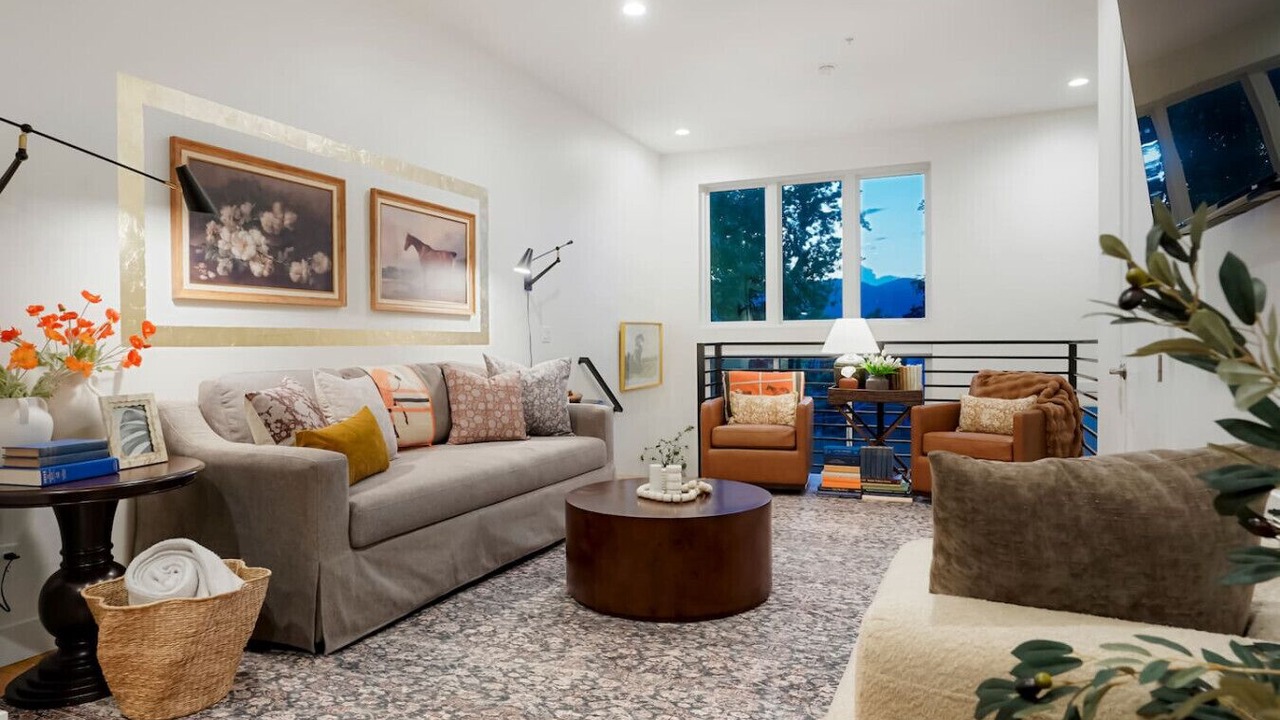 Photo of Livingroom in Golden