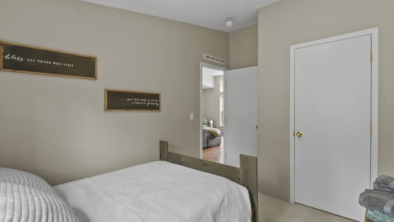 Photo of Bedroom in Florissant