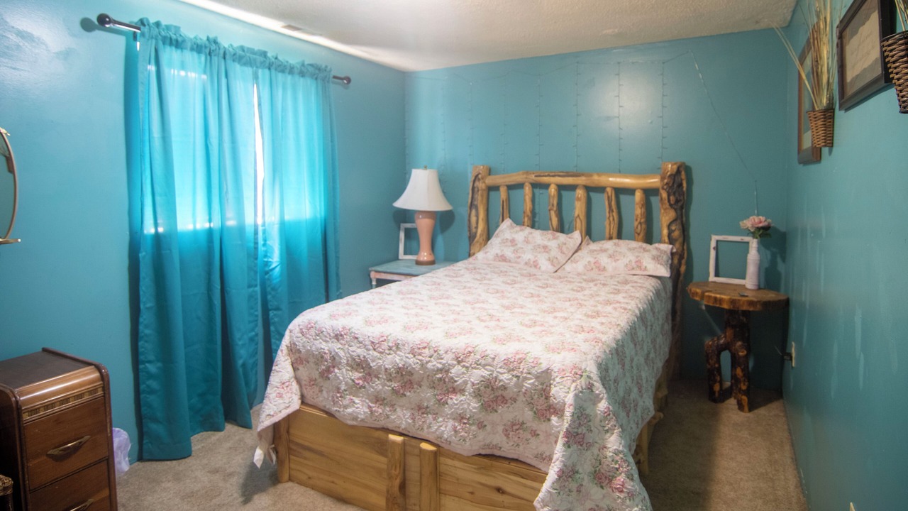 Photo of Bedroom in Divide