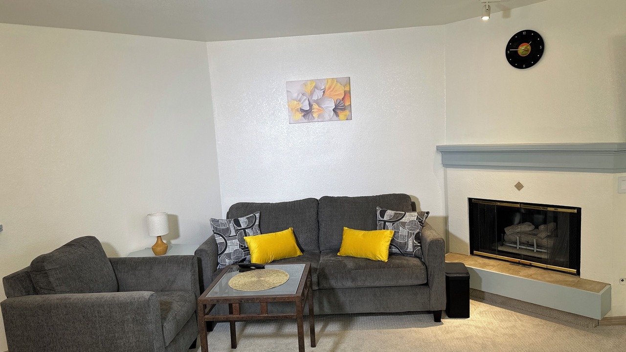 Photo of Livingroom in Greenwood Village