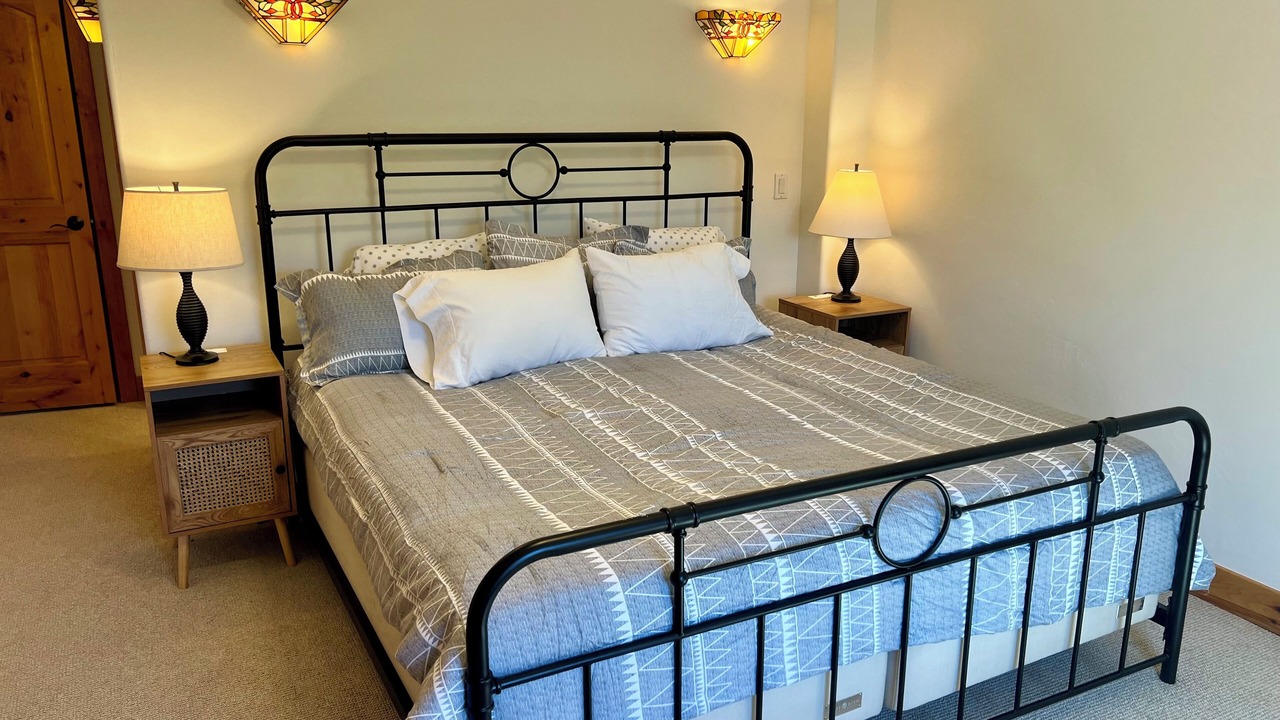 Photo of Bedroom in Crested Butte South