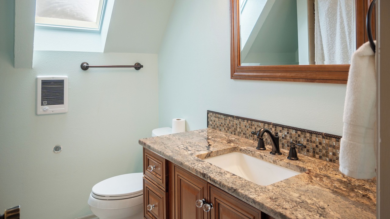 Photo of Bathroom in Larkspur
