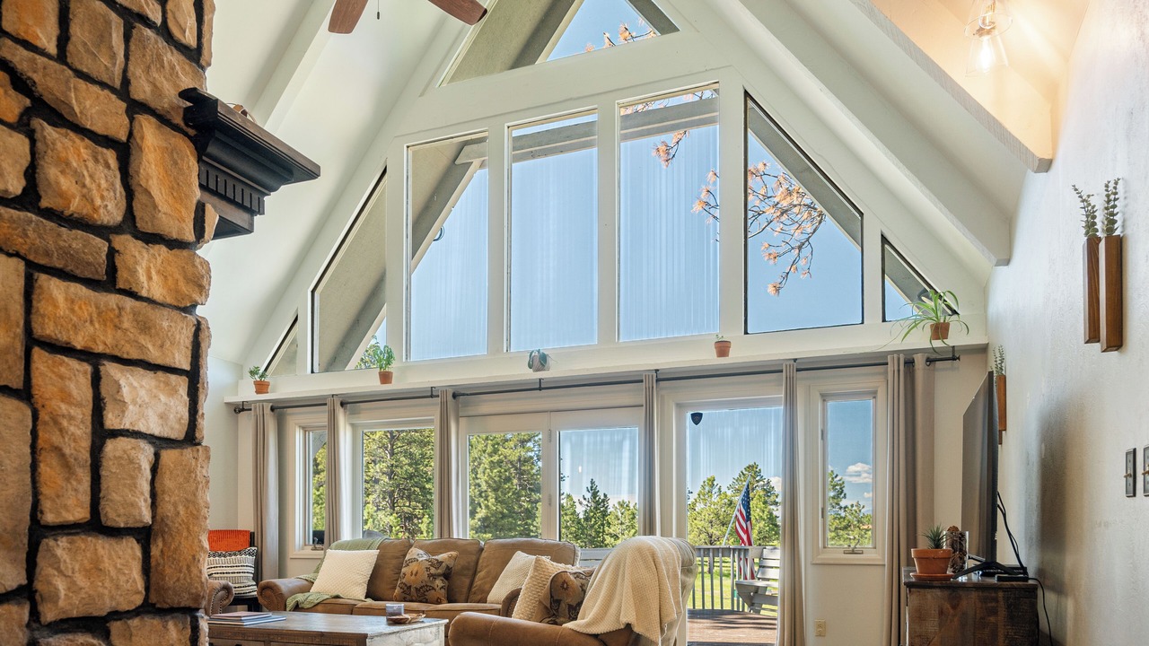 Photo of Livingroom in Larkspur
