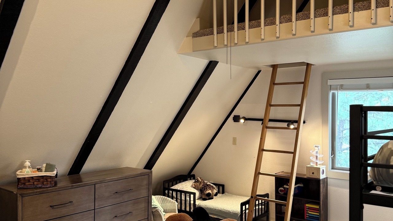 Photo of Bedroom in Larkspur