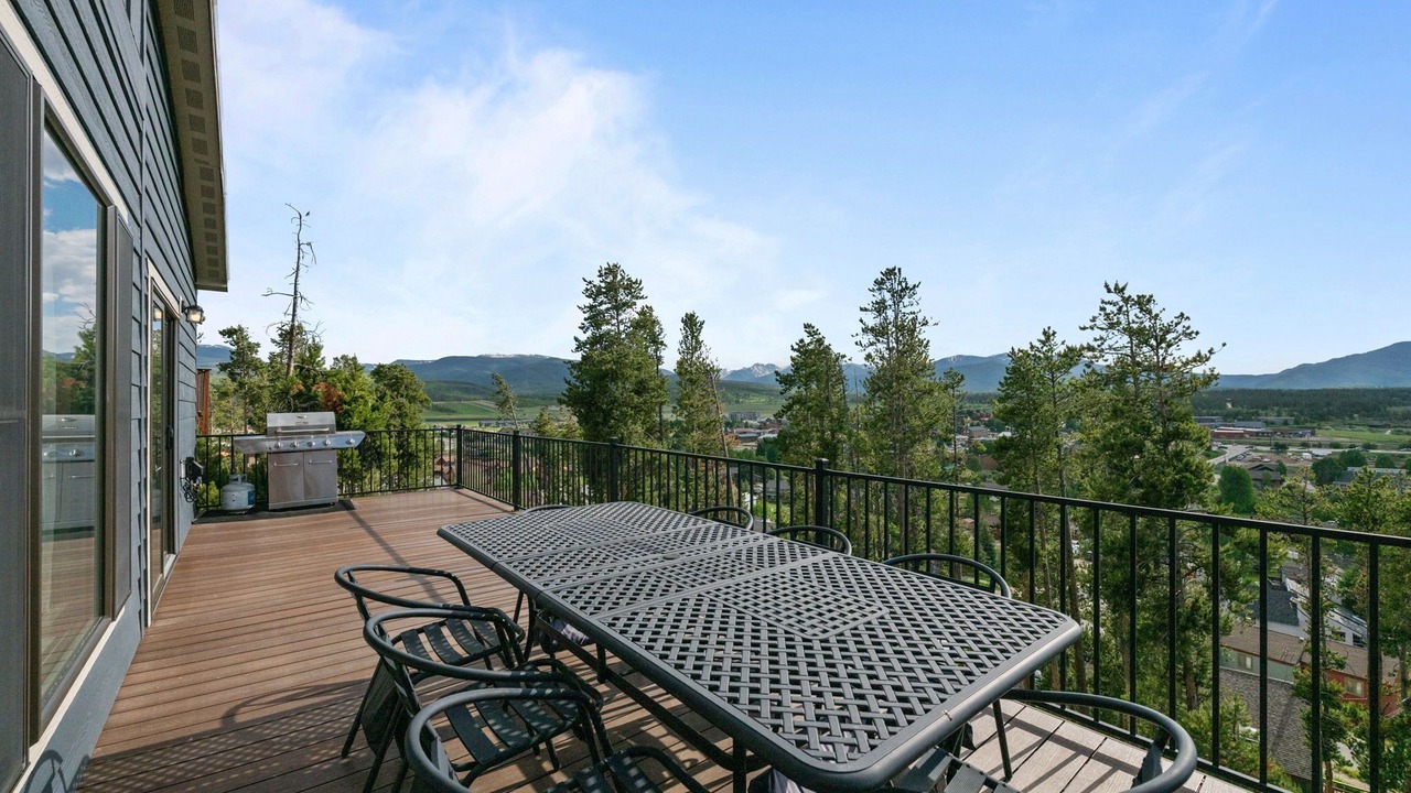 Photo of Outdoor in Fraser