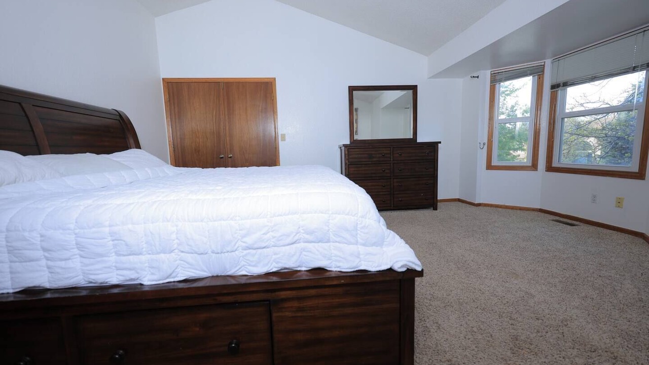 Photo of Bedroom in Aurora