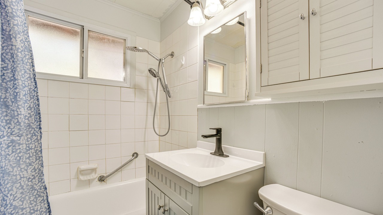 Photo of Bathroom in Cascade