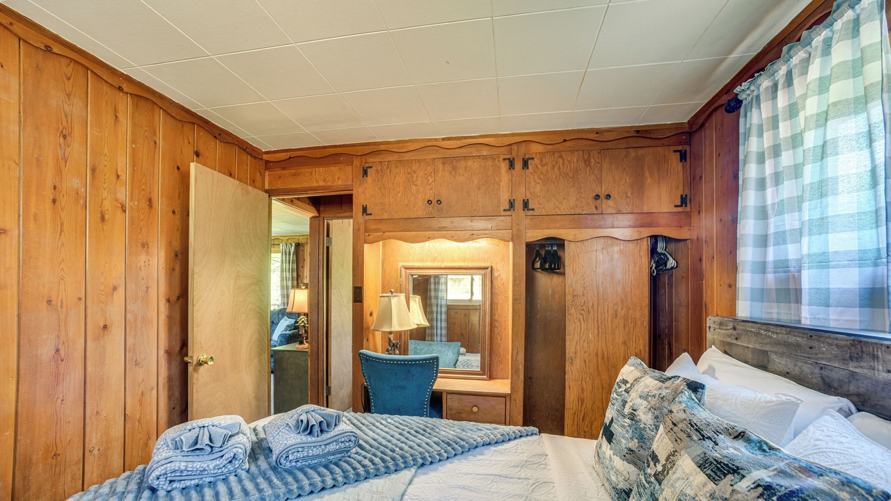 Photo of Bedroom in Cascade