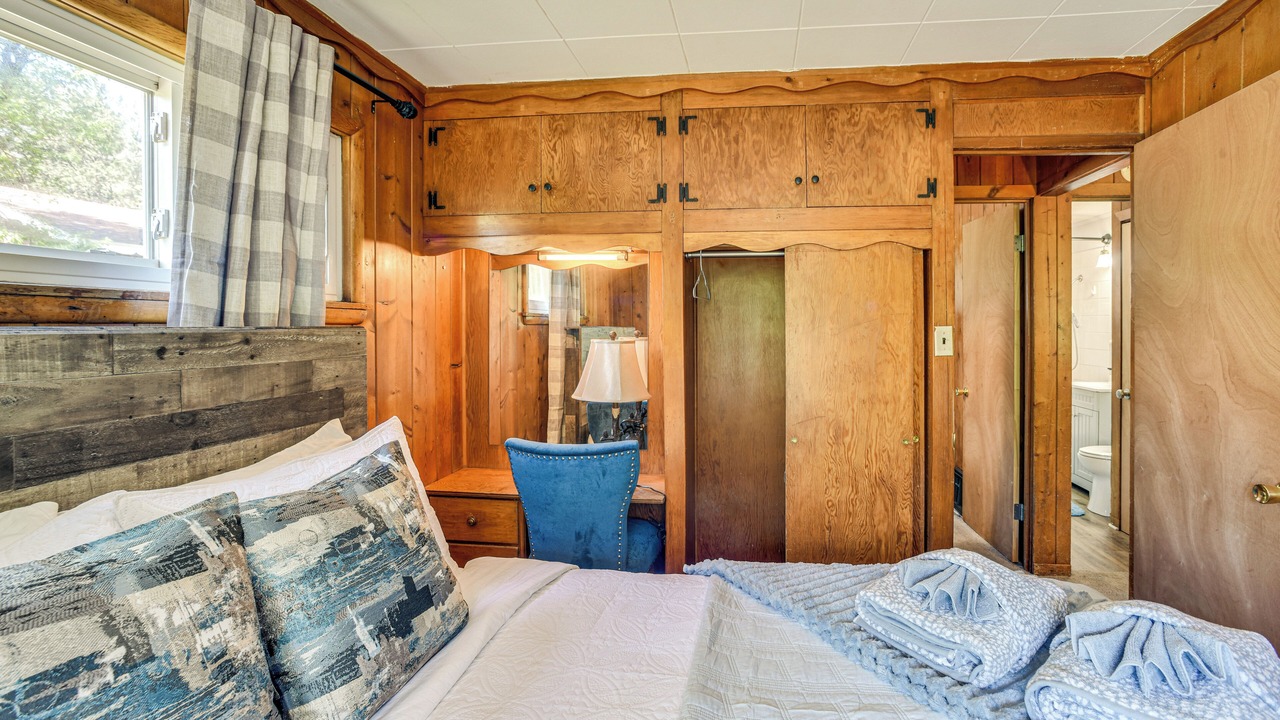 Photo of Bedroom in Cascade