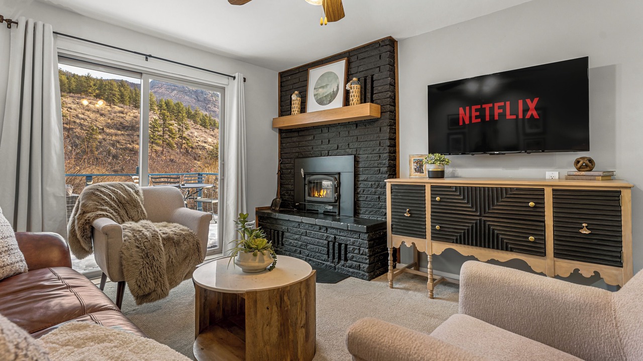 Photo of Livingroom in Bailey