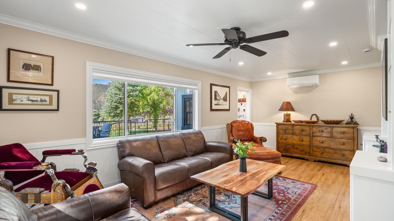 Photo of Livingroom in New Castle