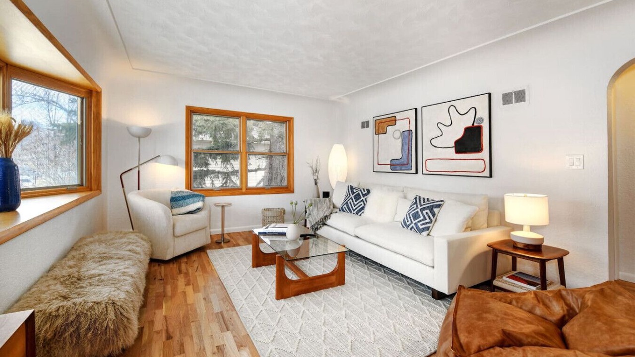 Photo of Livingroom in Newlands