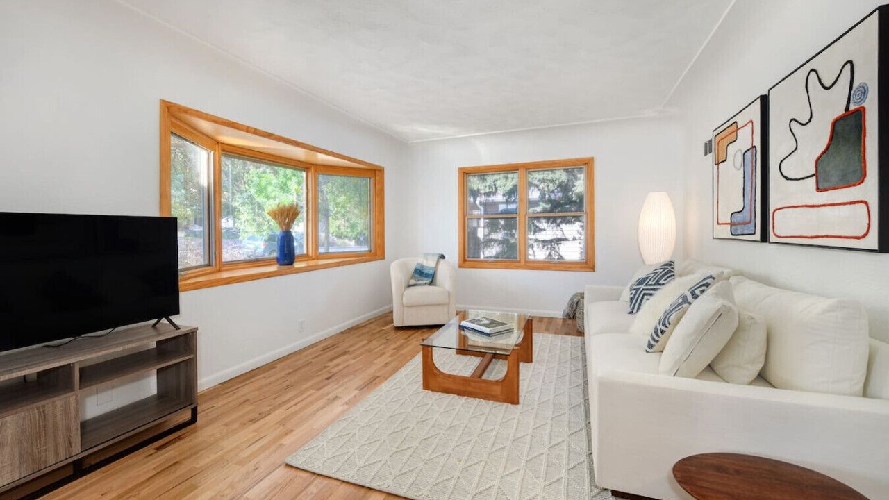 Photo of Livingroom in Newlands