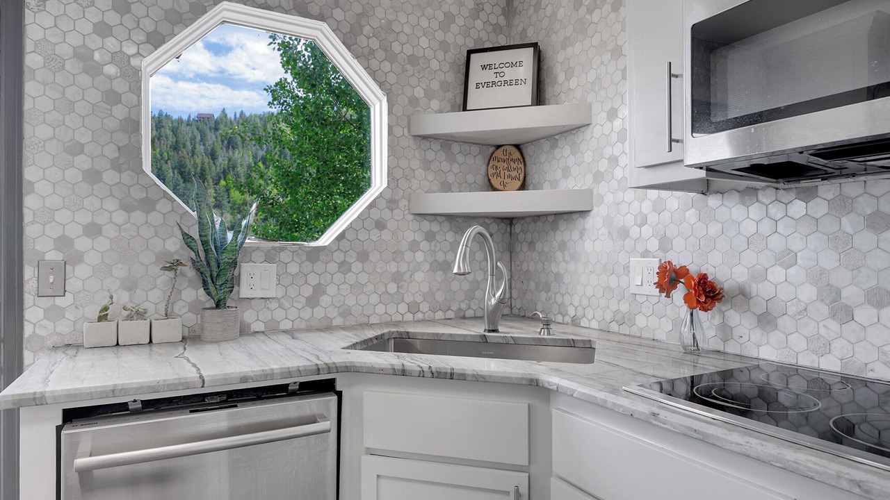 Photo of Kitchen in Evergreen