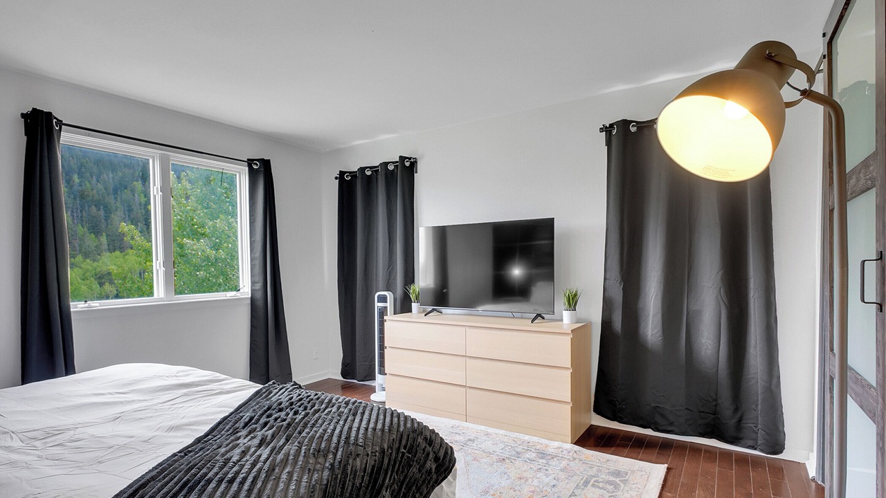 Photo of Bedroom in Evergreen