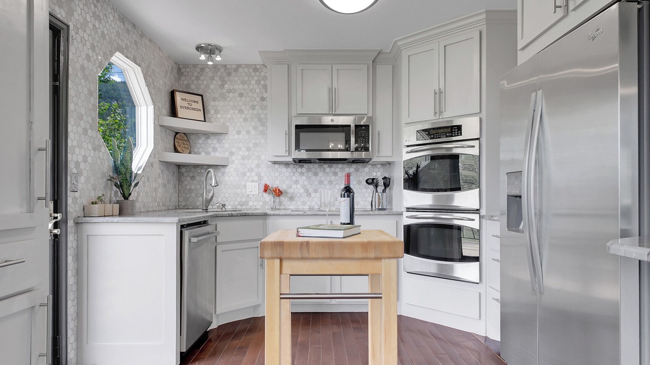 Photo of Kitchen in Evergreen