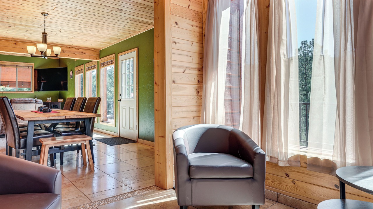 Photo of Bedroom in Pine