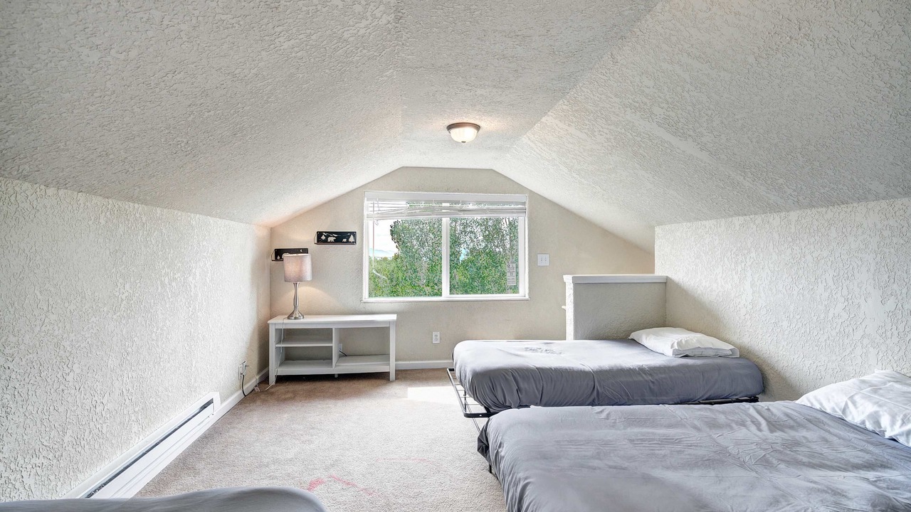 Photo of Bedroom in Michigan Hill